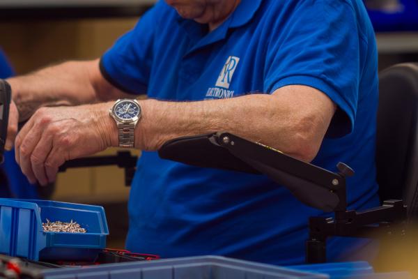 support de bras ergonomique LEVA pour assemblage